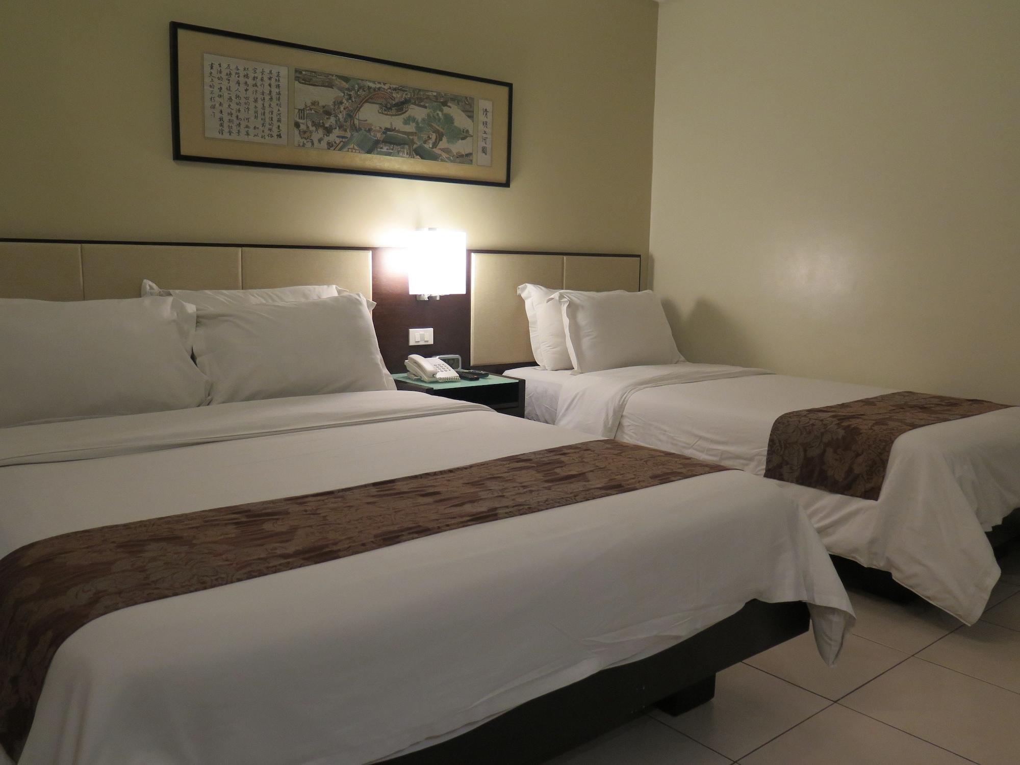 Circle Inn - Iloilo City Center Экстерьер фото